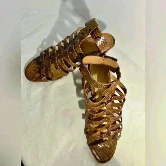 Strappy Heels Snakeskin Design —NEW - Picture 5 of 16